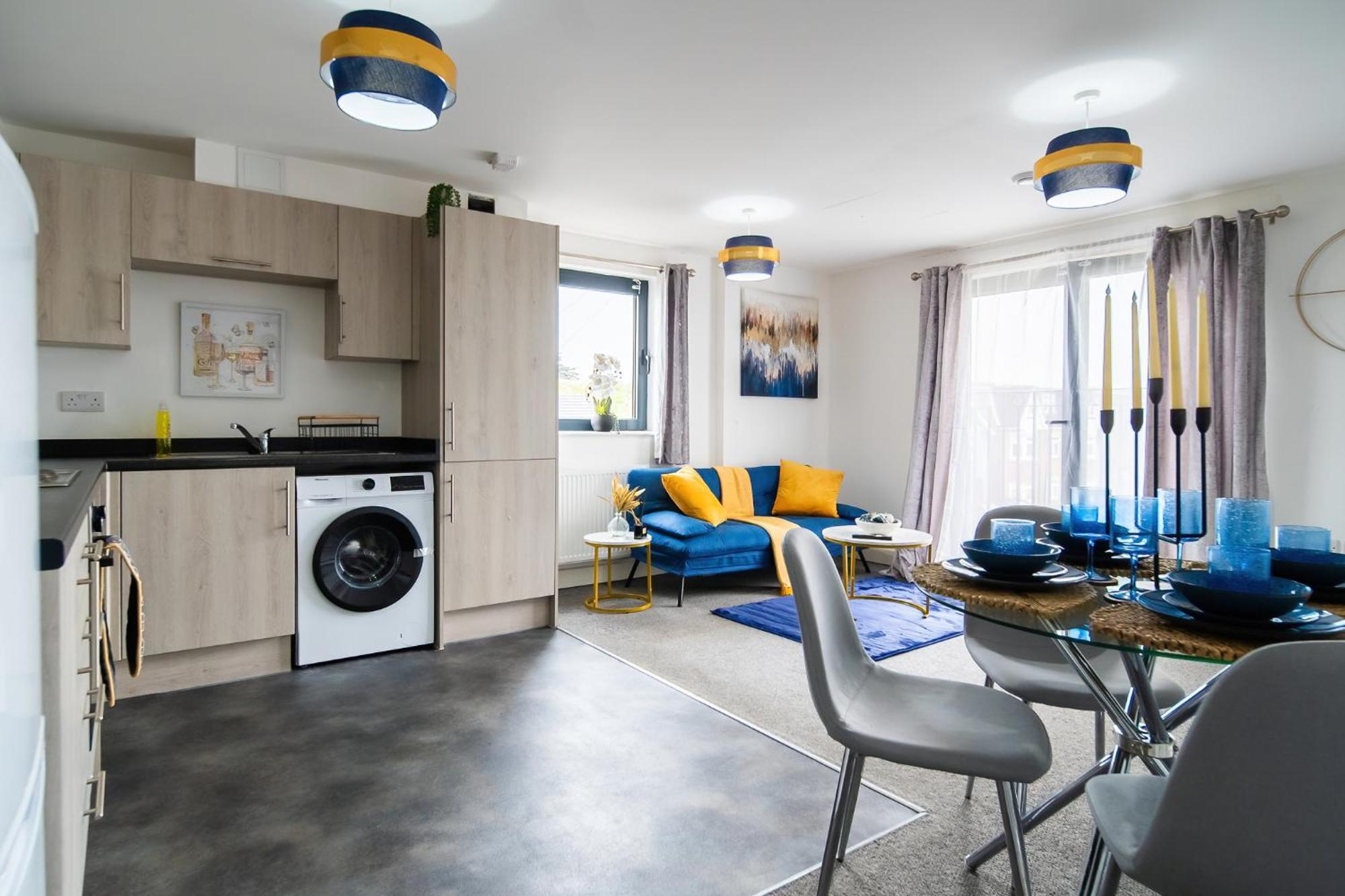 Modern Apartments With Free Parking Near Heathrow コルンブルック エクステリア 写真