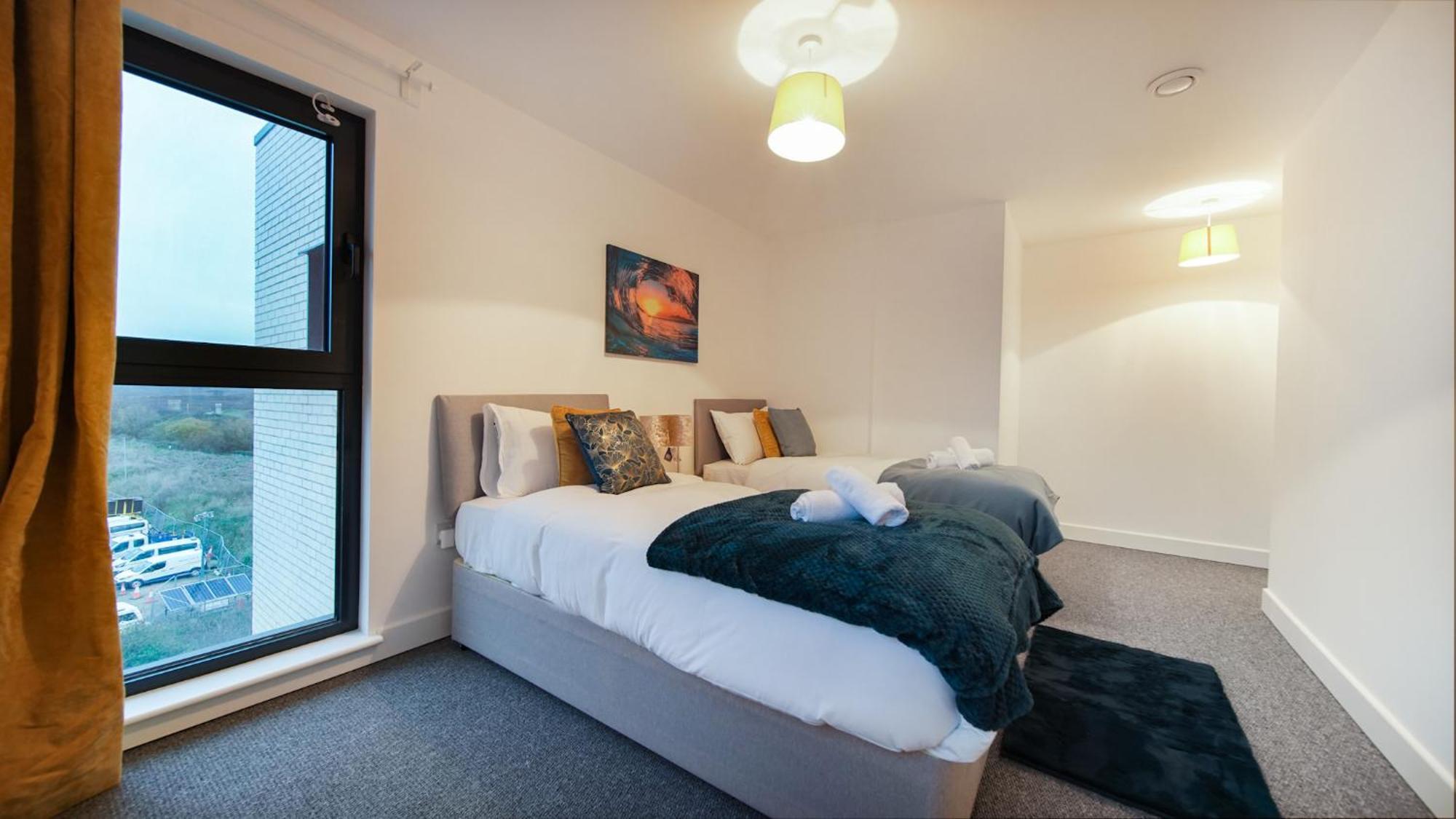 Modern Apartments With Free Parking Near Heathrow コルンブルック エクステリア 写真