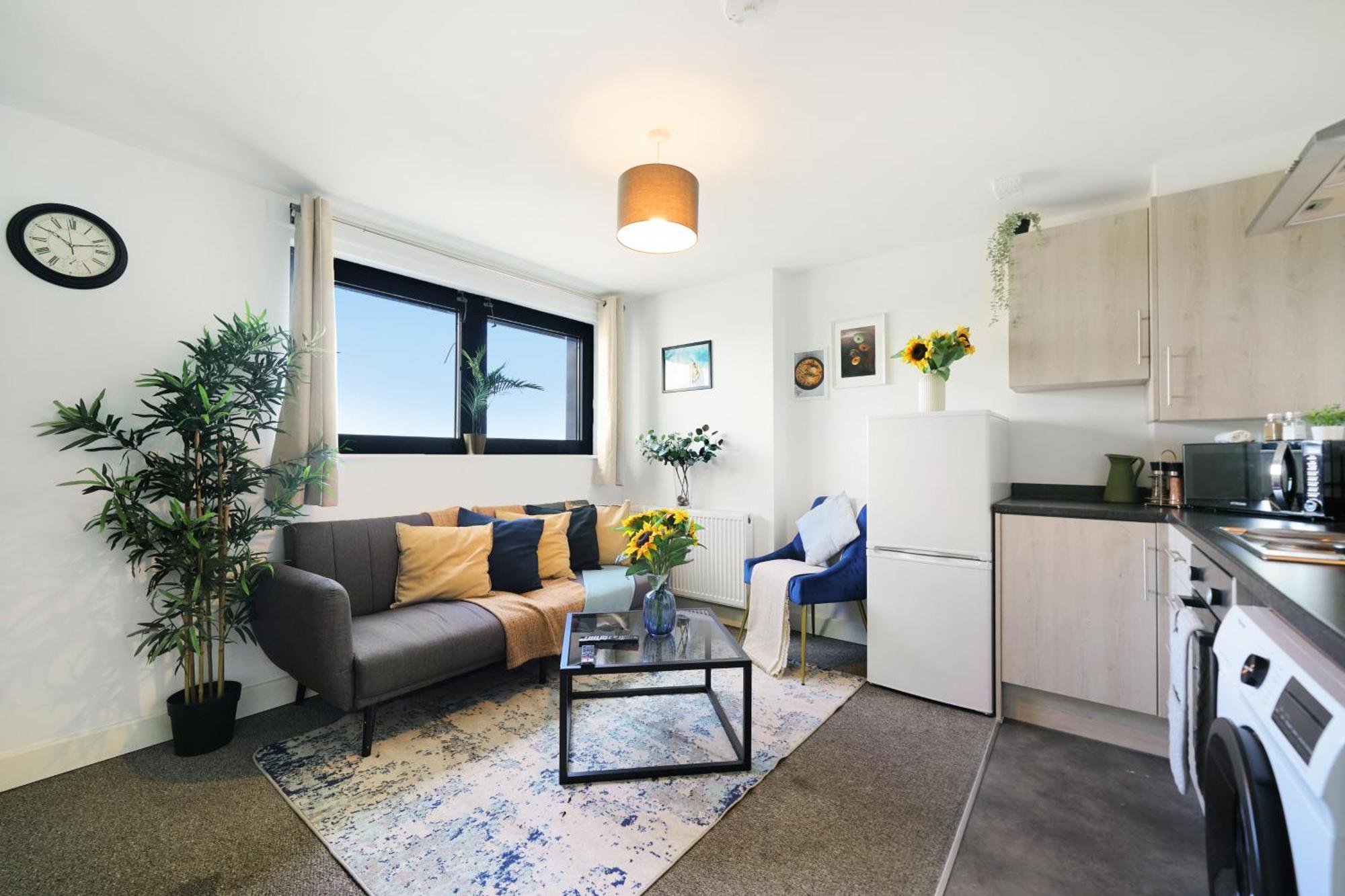 Modern Apartments With Free Parking Near Heathrow コルンブルック エクステリア 写真